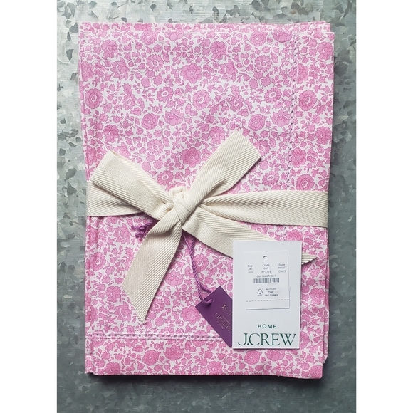 24. J.Crew Limited-edition set-of-four placemats in Liberty® fabrics - Picture 1 of 2